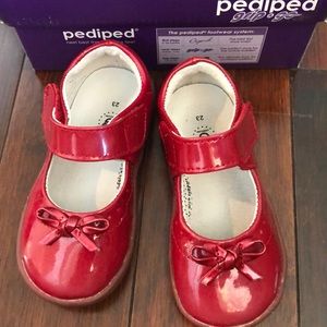 Beautiful Red Isabella Pediped